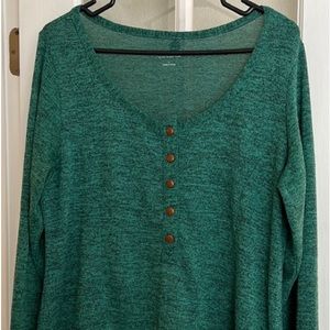 🍀 Soft Surrounding Green Pullover King Sleeve Button Detain Sweater. L, Large